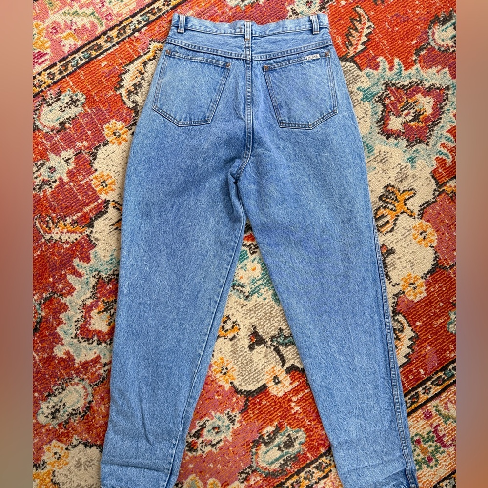Vintage Bill Blass High-Waisted Blue Jeans - Picture 5 of 6